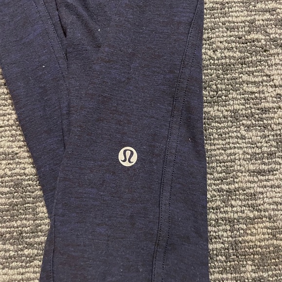 Lululemon Align Joggers - Picture 3 of 4